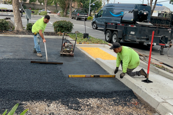 asphalt-paving-4-1080x675